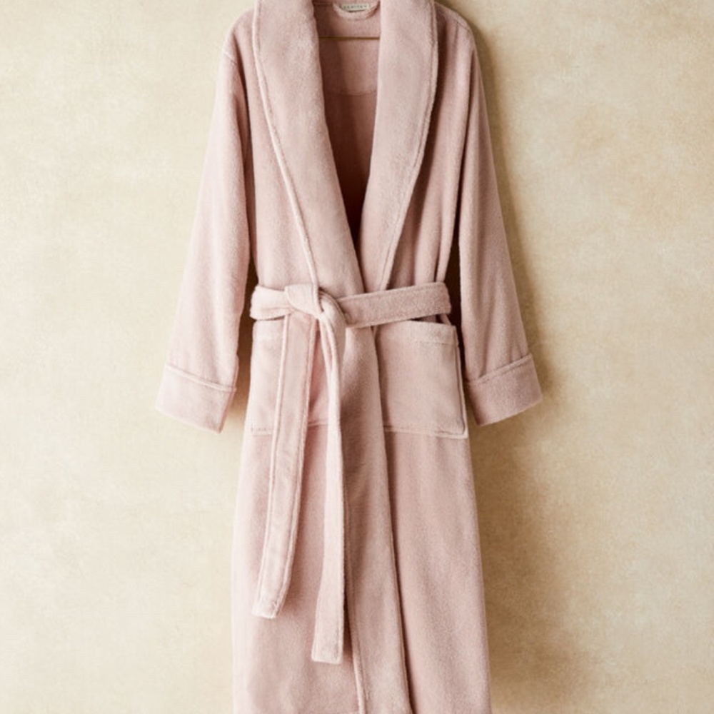 HAVEN WELL WITHIN Plush Robe - Picture 2 of 5
